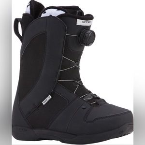 Snowboard boots, size 8.5, only worn once perfect condition!